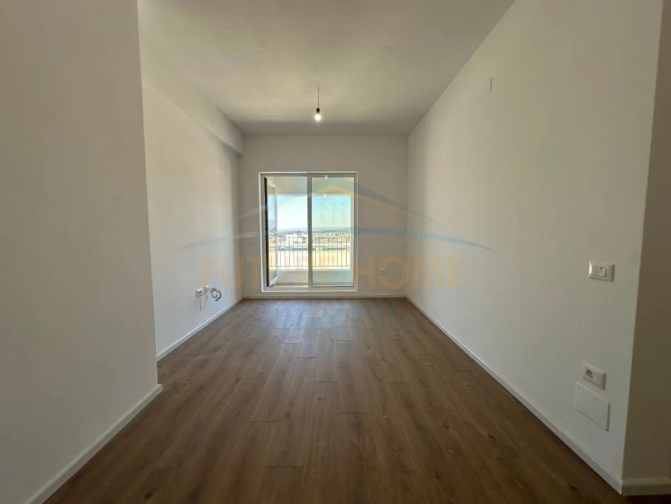 Tirane, shitet apartament 1+1+Ballkon Kati 7, 61 m² 83.000 € (Ali demi)