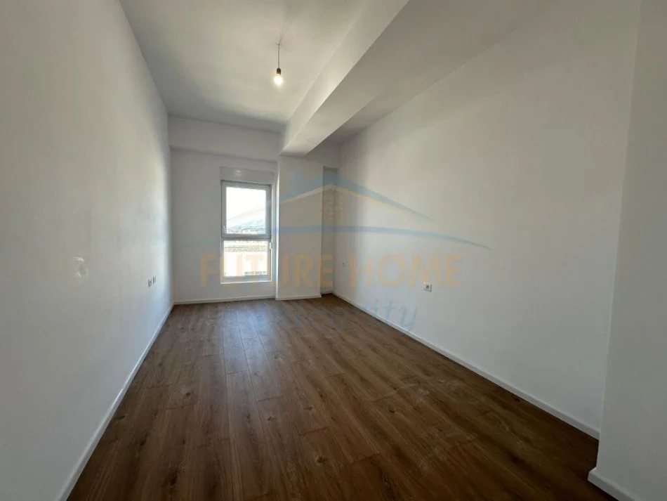 Tirane, shitet apartament 1+1+Ballkon Kati 7, 61 m² 83.000 € (Ali demi)