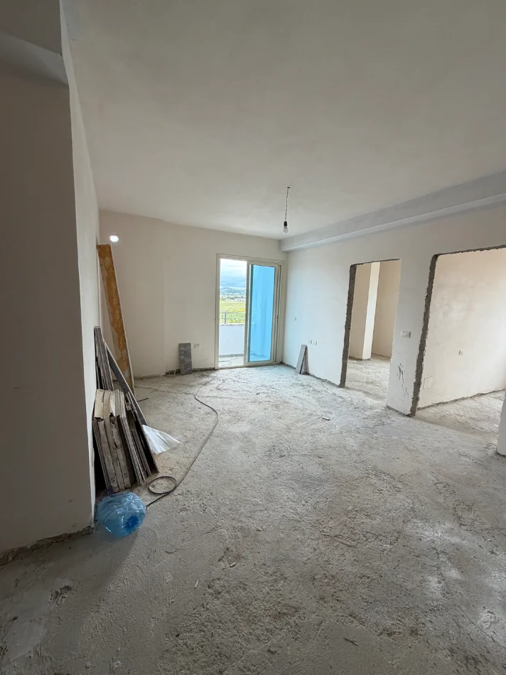 Durres, shitet apartament 2+1+Ballkon Kati 2, 70 m² 80.000 € (Qerret kavaje)