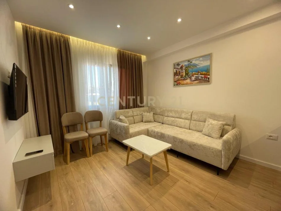 Tirane, shitet apartament 1+1 Kati 5, 28 m² 89.000 € (21 Dhjetori)