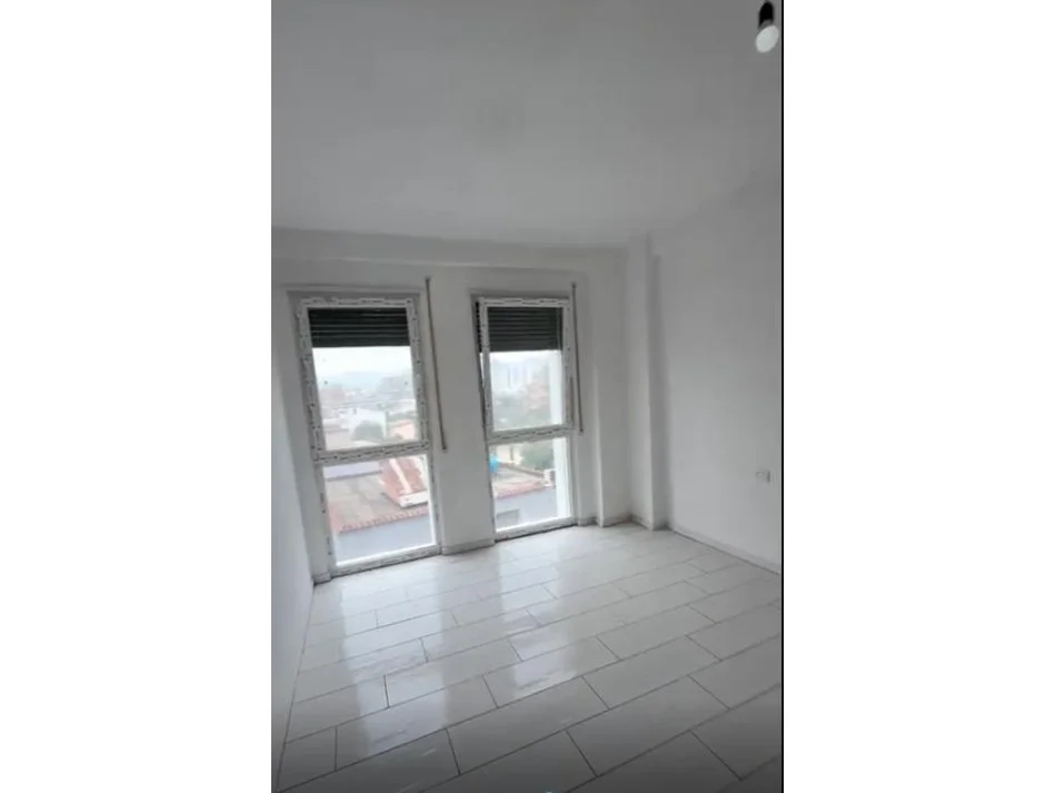 Tirane, shitet apartament 2+1+Aneks+Ballkon Kati 2, 123 m² 185.000 € (Bulevardi i Ri)