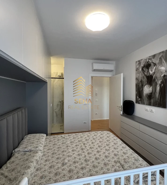 Tirane, jepet me qera apartament 2+1+Ballkon Kati 9, 95 m² 750 € (5 Maji)