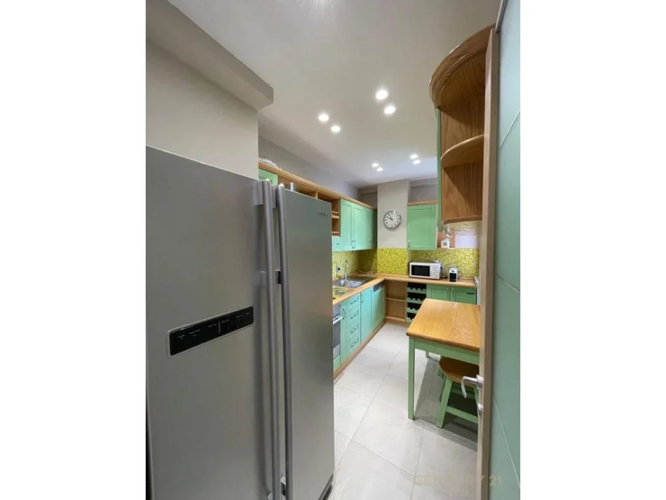 Tirane, jepet me qera apartament 2+1 Kati 8, 110 m² 1.700 € (E elbasanit)