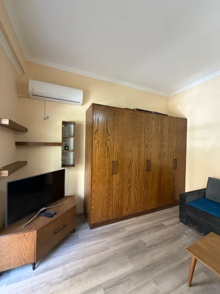 Durres, shitet garsonier 1+1 Kati 1, 40 m² 60.000 € (Shkembi kavajes)