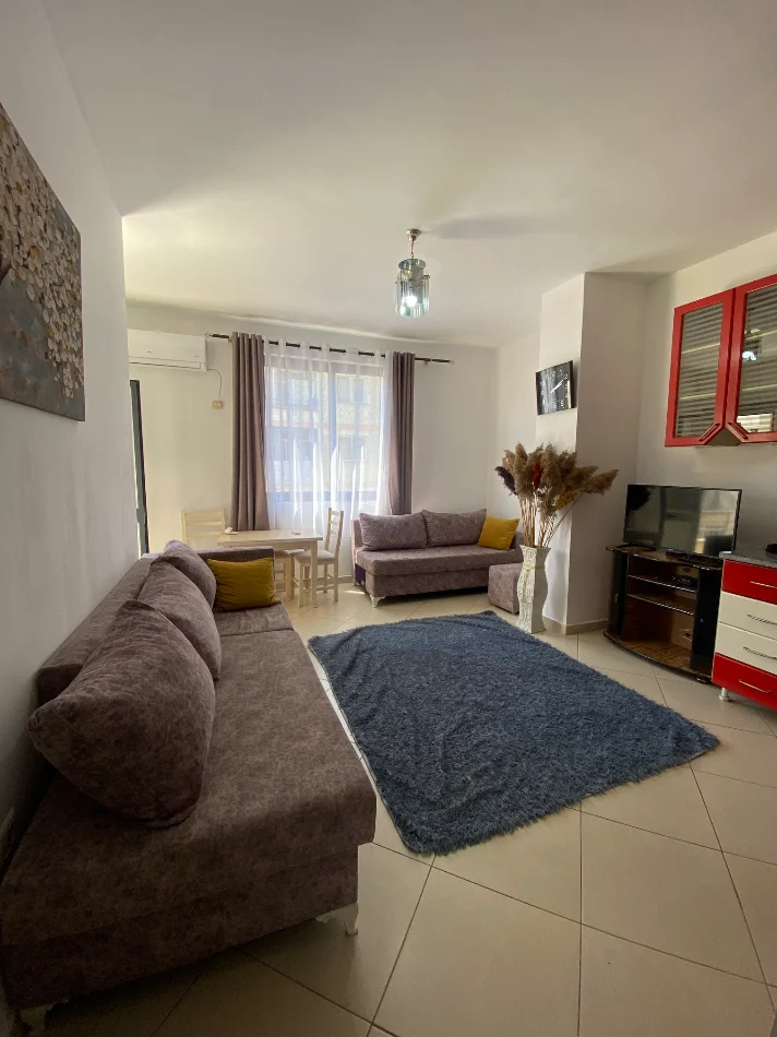 Shqiperi, jepet me qera apartament 1+1+Ballkon Kati 7, 65 m² 400 € (Rruga Sokrat Miho)