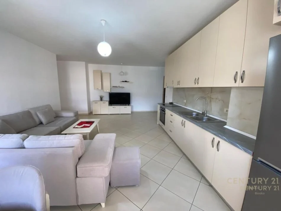 Tirane, shitet apartament 3+1 Kati 2, 134 m² 255.000 € (Jordan Misja)