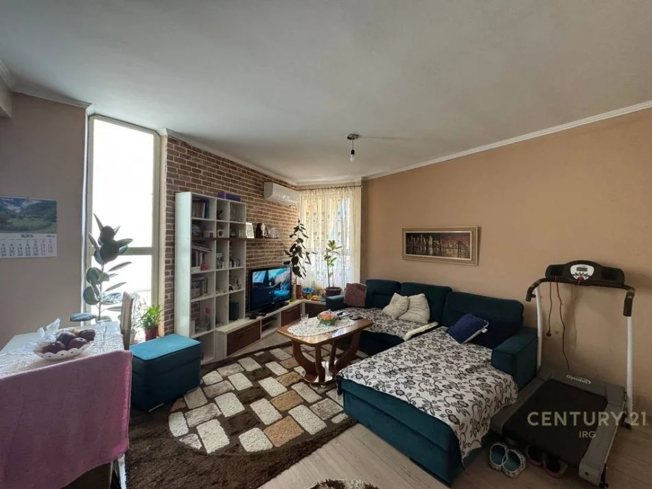 Tirane, shitet apartament 1+1 Kati 2, 75 m² 78.000 € (Shkoze)