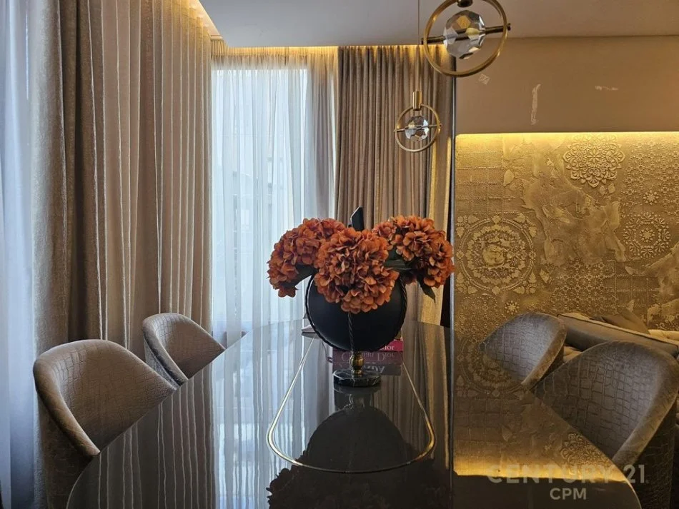 Tirane, jepet me qera apartament 3+1+Ballkon Kati 2, 130 m² 1.800 € 