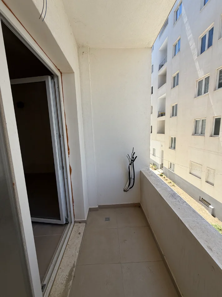 Durres, shitet apartament 1+1+Ballkon Kati 1, 57 m² 74.700 € (Qerret kavaje)