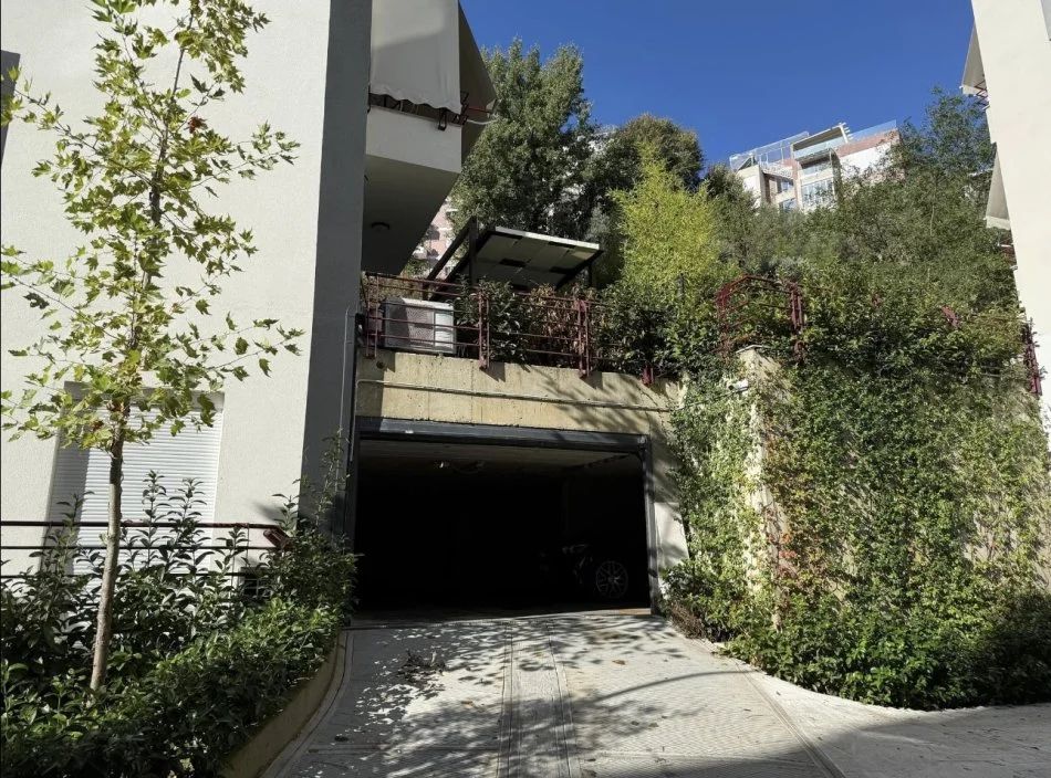 Tirane, shitet apartament Kati 4, 131 m² 360.000 € 