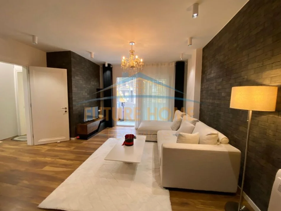 Tirane, shitet apartament 1+1+Ballkon Kati 2, 67 m² 267.000 € (Liqeni Artificial)