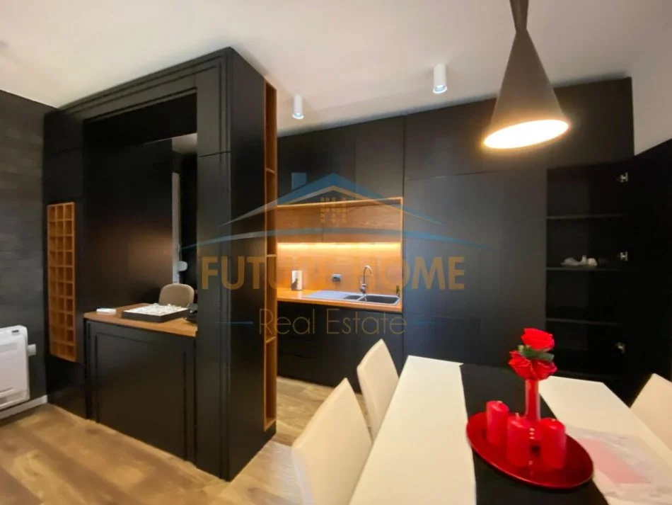 Tirane, shitet apartament 1+1+Ballkon Kati 2, 67 m² 267.000 € (Liqeni Artificial)