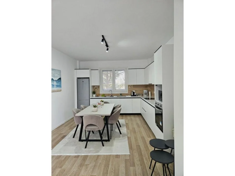 Durres, shitet Vile 2 Katshe Kati 2, 500 m² 320.000 € (Golem)