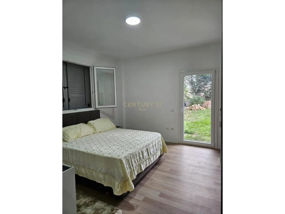 Durres, shitet Vile 2 Katshe Kati 2, 500 m² 320.000 € (Golem)