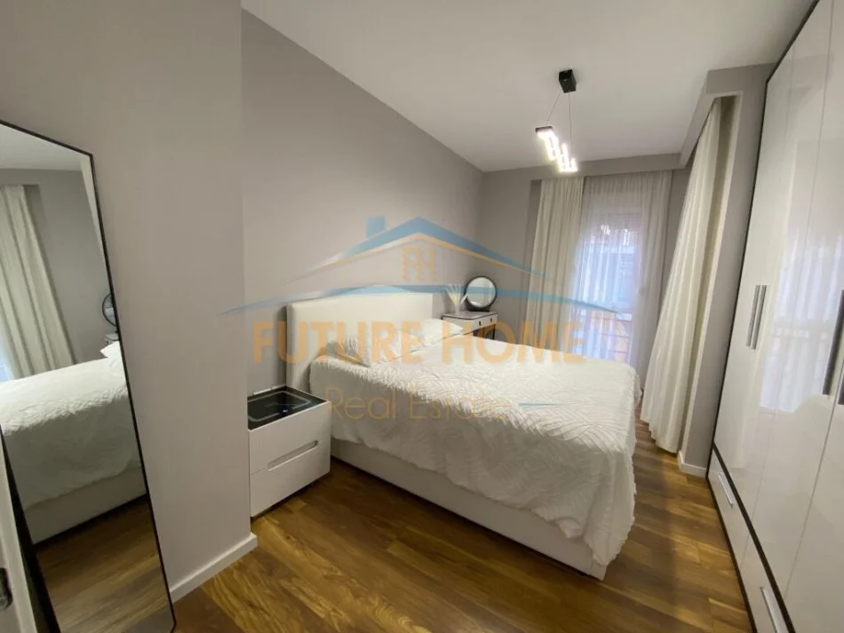 Tirane, shitet apartament 1+1+Ballkon Kati 2, 67 m² 267.000 € (Liqeni Artificial)