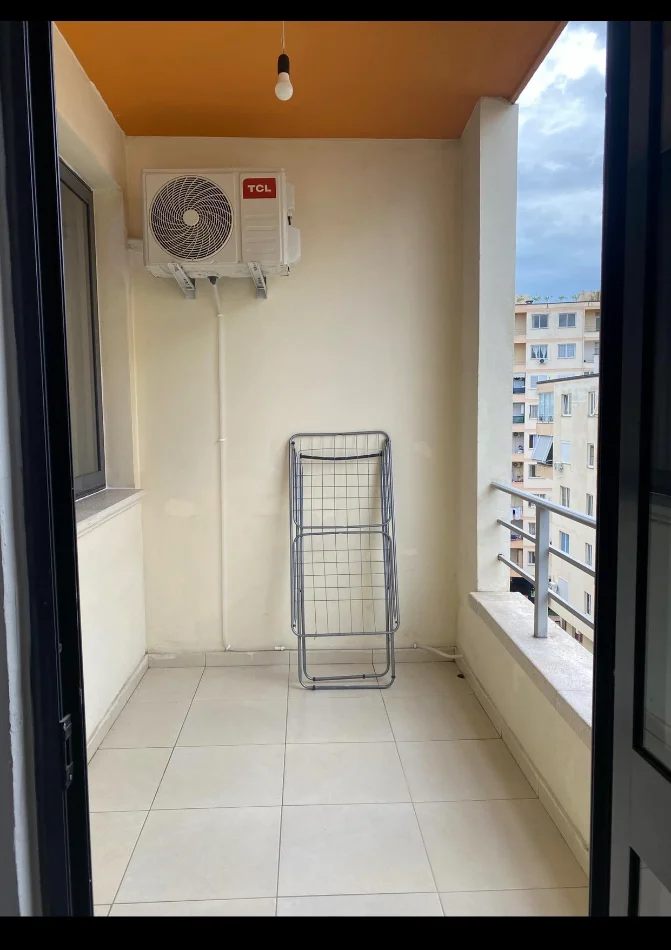 Shqiperi, jepet me qera apartament 1+1+Ballkon Kati 6, 65 m² 380 € (Palltet Fratari Astire)