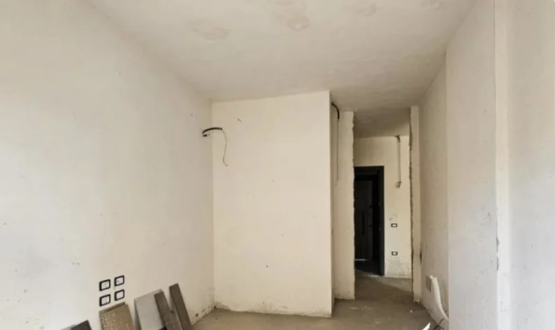 Tirane, shitet apartament 2+1 Kati 5, 107 m² 273.000 € (Pazari ri)