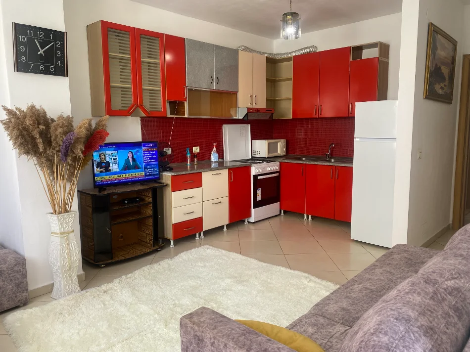 Shqiperi, jepet me qera apartament 1+1+Ballkon Kati 6, 65 m² 380 € (Palltet Fratari Astire)