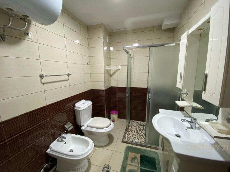 Tirane, jepet me qera apartament 1+1 Kati 1, 60 m² 686.040.169 € (Don bosko)