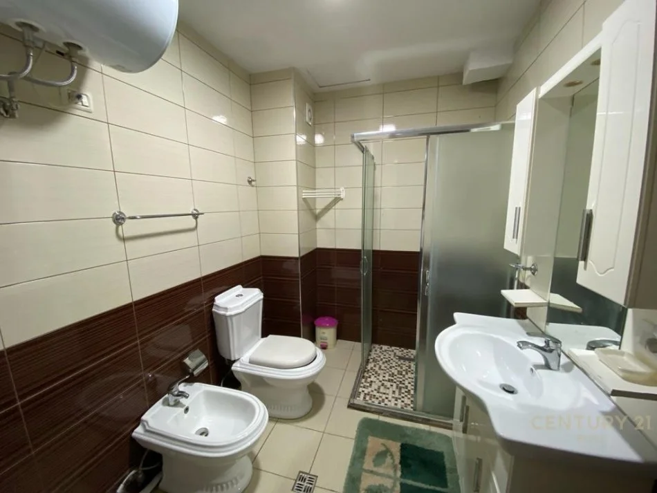 Tirane, jepet me qera apartament 1+1 Kati 1, 60 m² 686.040.169 € (Don bosko)