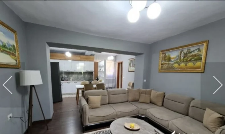 Tirane, jepet me qera apartament 2+1 Kati 0, 120 m² 700 € (Ruga Ali Begeja Tirane, Shqiperia)