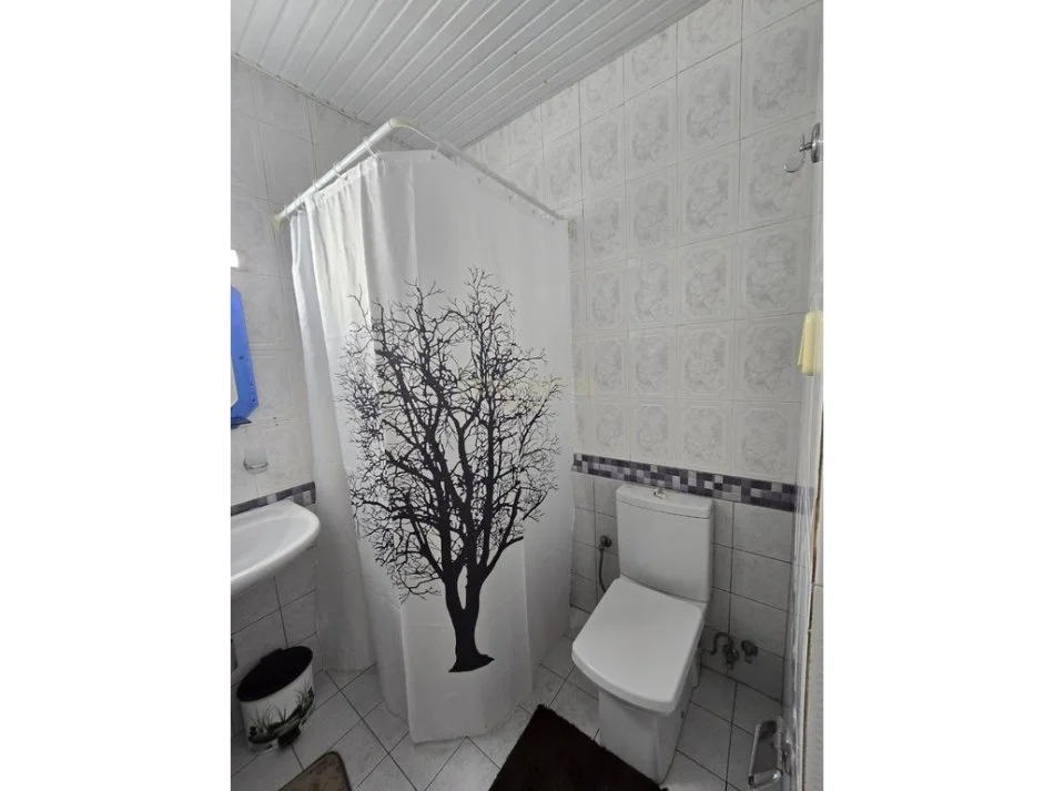 Tirane, jepet me qera apartament 3+1 Kati 1, 100 m² 500 € 