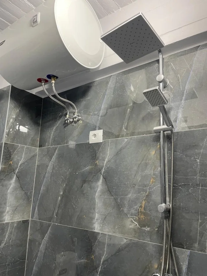 Tirane, jepet me qera apartament 1+1 Kati 1, 65 m² 400 € (Astir)