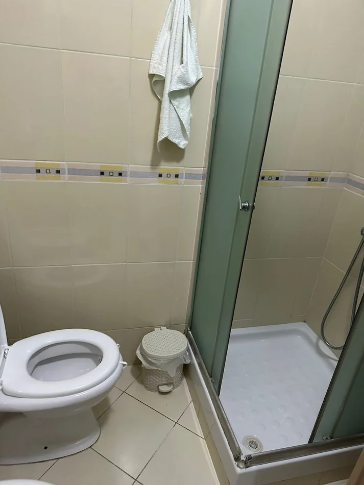 Tirane, jepet me qera apartament 2+1 Kati 3, 80 m² 530 € (Rruga Jordan Misja)