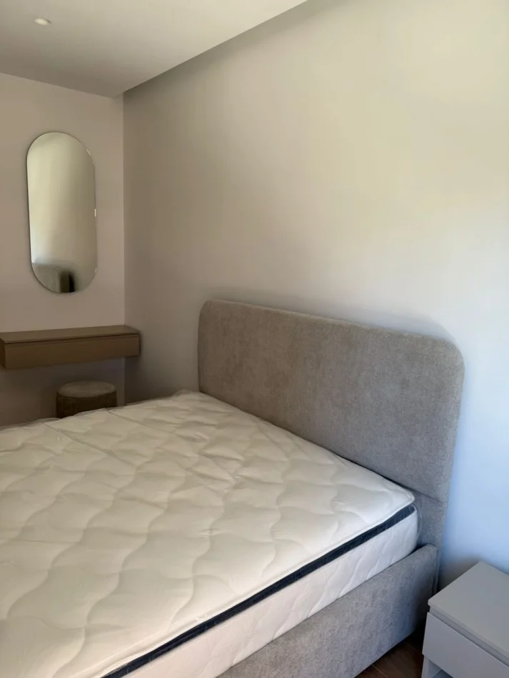 Tirane, jepet me qera apartament 1+1 Kati 3, 57 m² 550 € (Fusha Aviacionit)