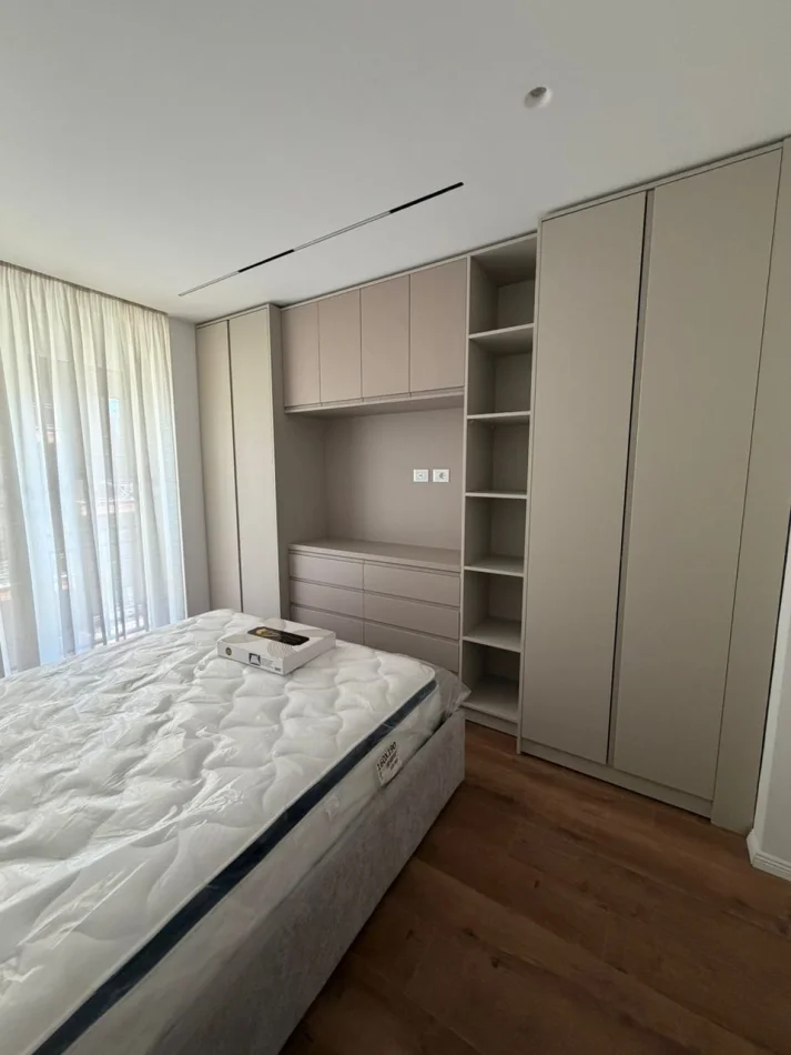 Tirane, jepet me qera apartament 1+1 Kati 3, 57 m² 550 € (Fusha Aviacionit)