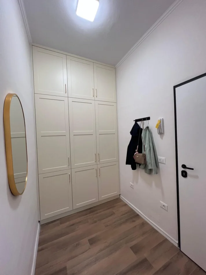 Tirane, jepet me qera apartament 1+1 Kati 8, 66 m² 550 € (Laprakë)