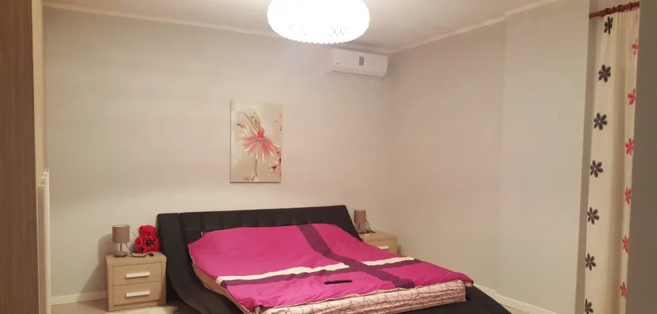 Tirane, shitet apartament 3+1 Kati 4, 155 m² 250.000 € (Casa Italia)