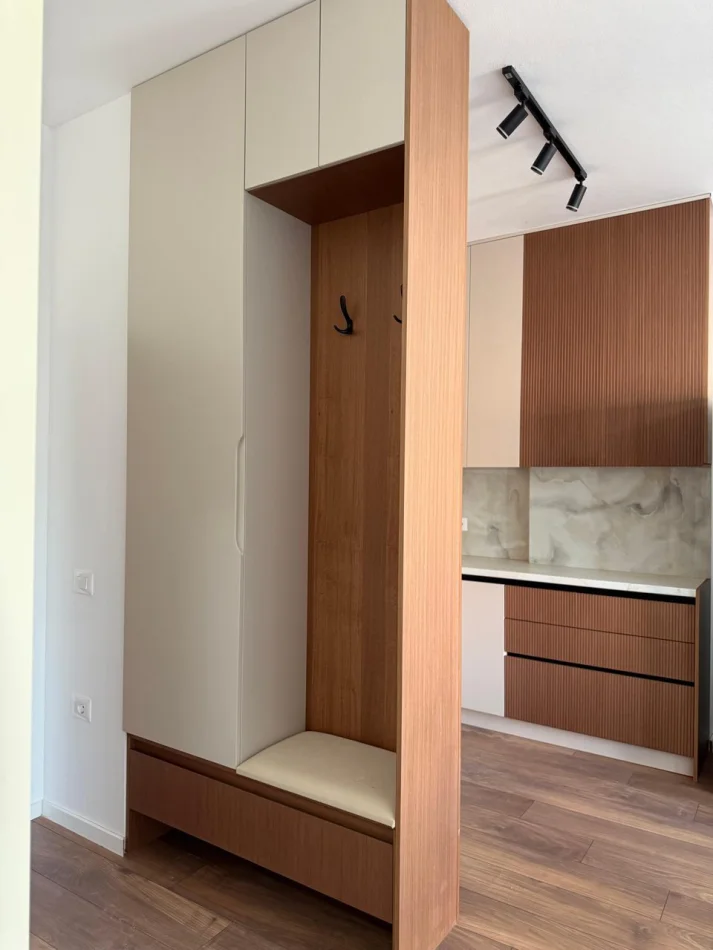 Tirane, jepet me qera apartament 1+1 Kati 3, 65 m² 450 € (Paskuqan)