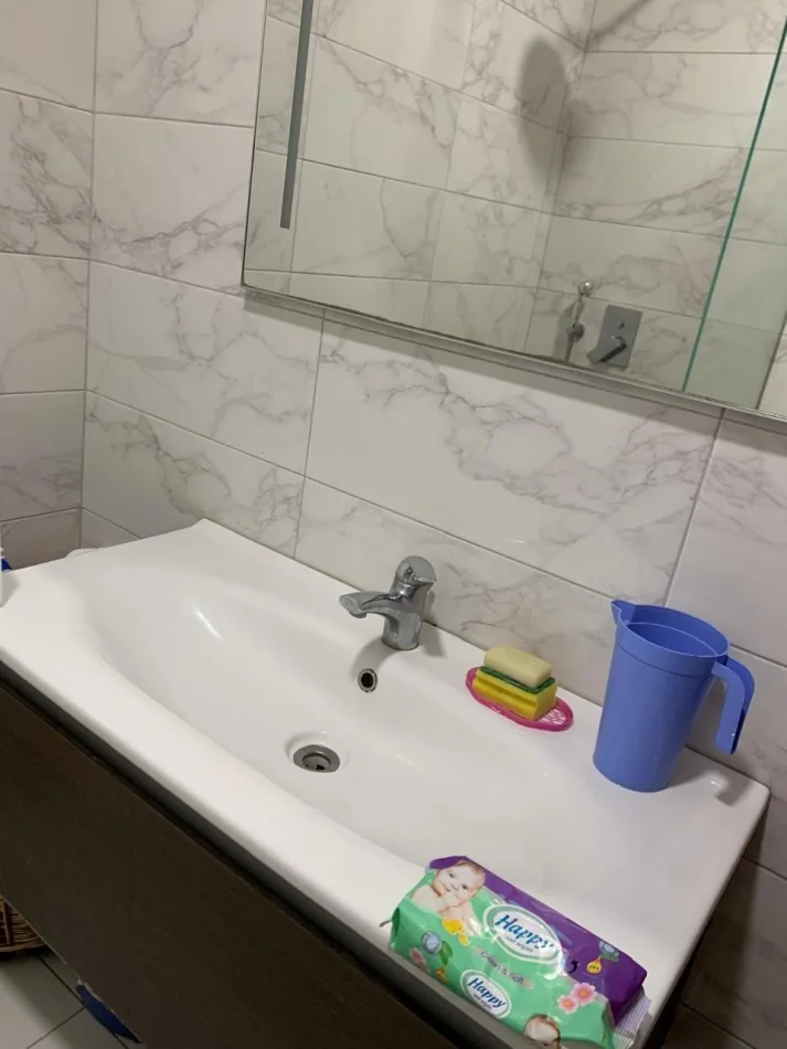 Kavaje, jepet me qera apartament 1+1 Kati 2, 69 m² 450 € (Shkembi i Kavajes)