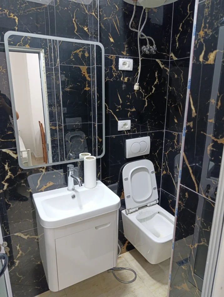 Tirane, jepet me qera apartament Studio Kati 1, 40 m² 300 € (Qyteti Studenti)