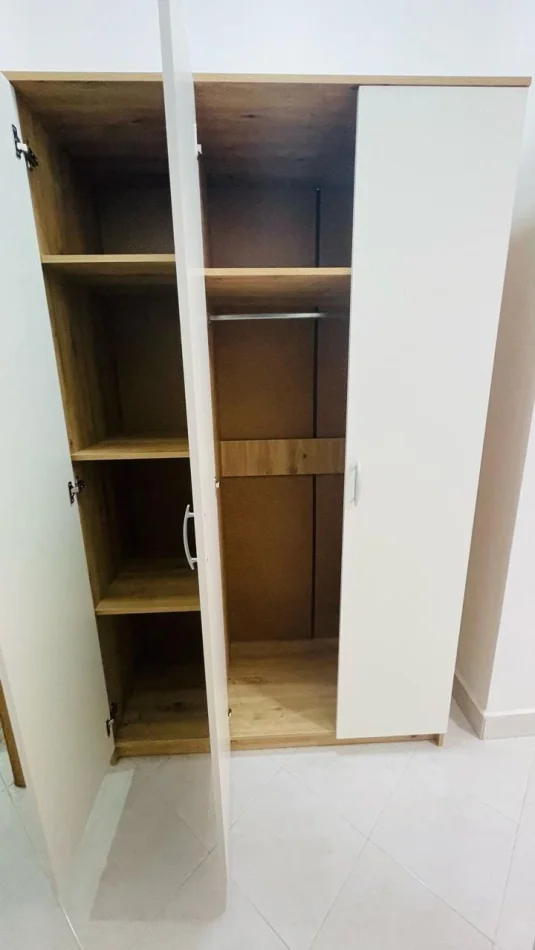 Tirane, jepet me qera apartament Studio Kati 2, 30 m² 320 € (Vilat Amerikane)