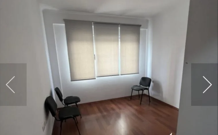 Tirane, jepet me qera 3+1 Kati 1, 130 m² 1.200 € (Rruga 5 Maji Tirane, Shiperia)