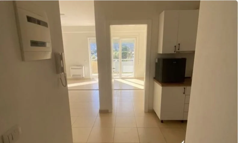 Tirane, jepet me qera apartament 2+1 Kati 2, 92 m² 1.000 € (Rruga e Kosovareve Tirane, Shqiperia)