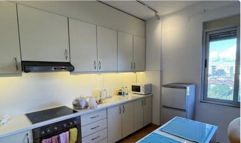 Tirane, jepet me qera apartament 1+1 Kati 3, 65 m² 47.000 € (Rruga Xhanfize Keko Tirane, Shqiperia)