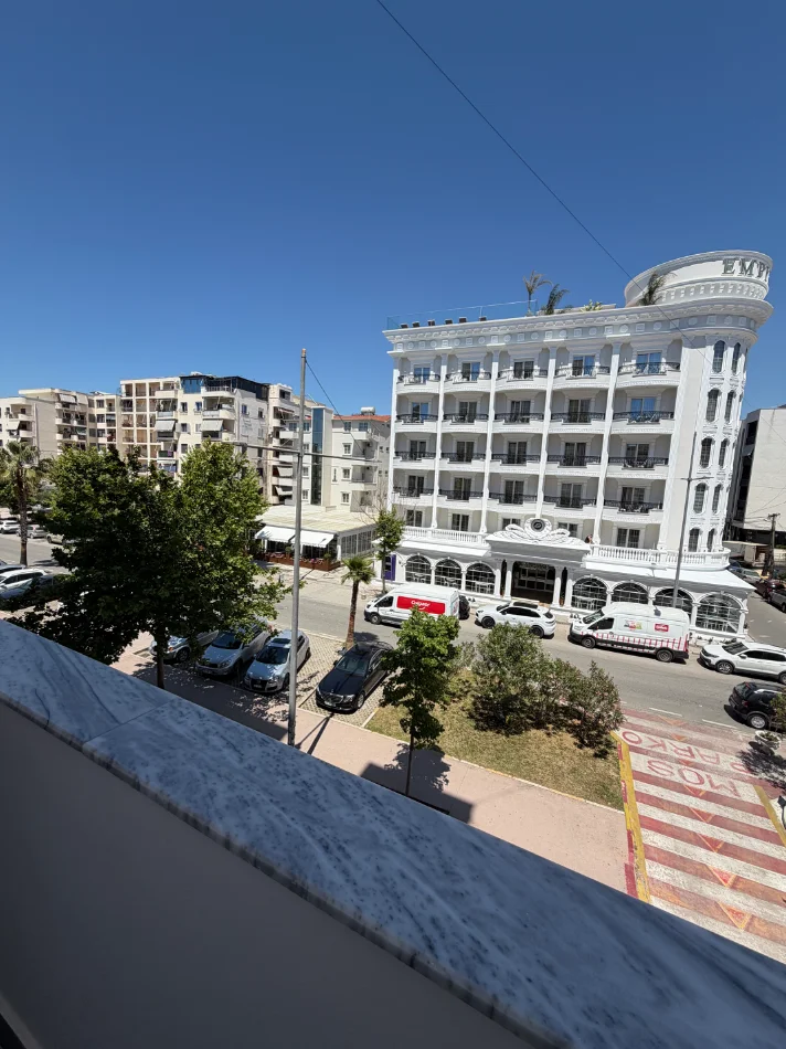 Durres, shitet apartament 2+1+Ballkon Kati 2, 75 m² 120.000 € (Plazh rruga pavarsia)