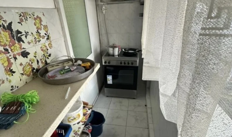 Tirane, jepet me qera apartament 2+1 Kati 5, 75 m² 50.000 € (Rruga e Kavajes Tirane, Shqiperia)