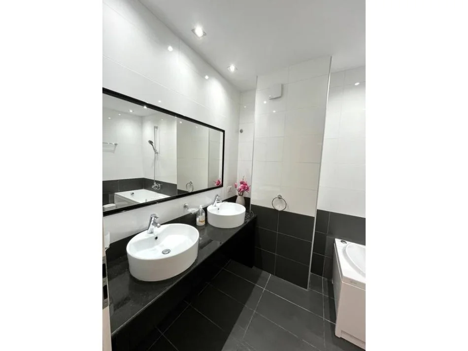 Tirane, shitet apartament 3+1+Aneks+Ballkon Kati 1, 260 m² 650.000 € (Rezidenca “Touch of Sun”)