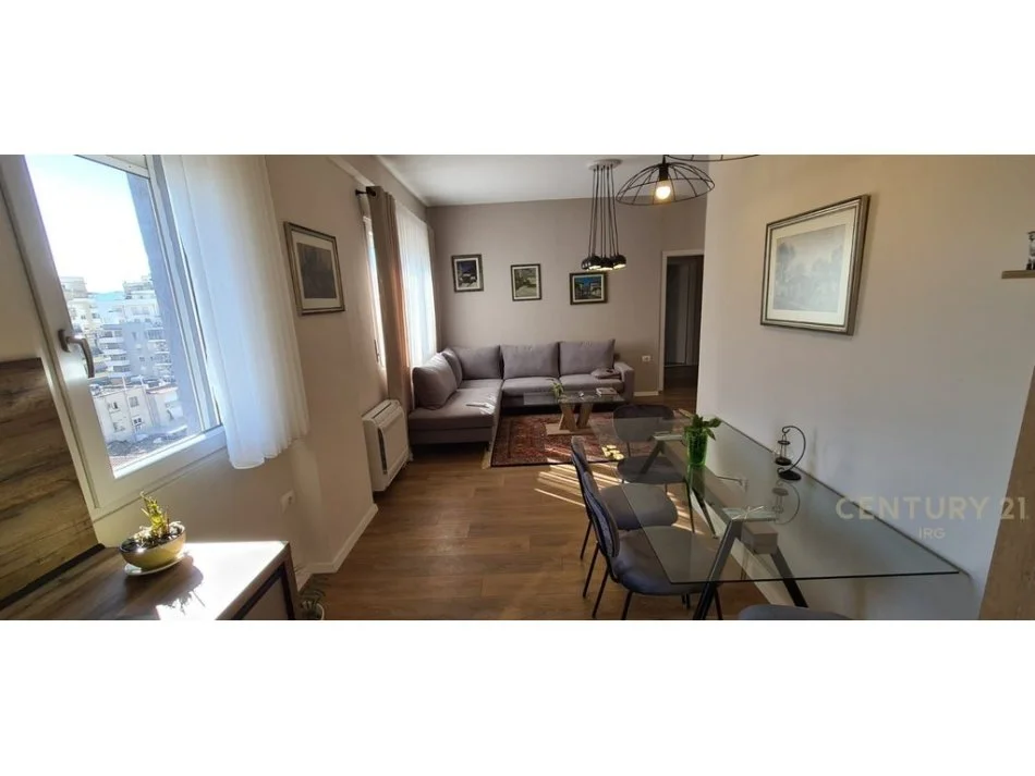 Tirane, jepet me qera apartament 1+1 Kati 7, 67 m² 850 € 