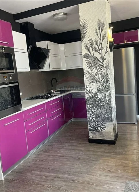 Tirane, shitet apartament , Kati 8, 95 m² 180,000 € 