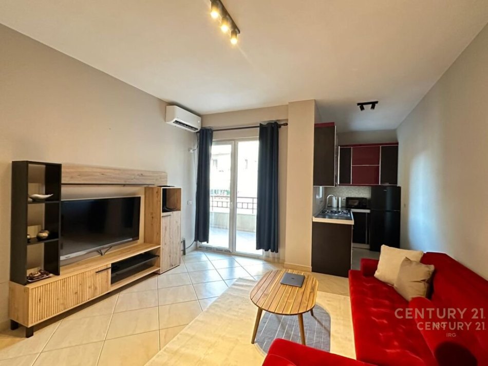 Tirane, jepet me qera apartament 1+1 Kati 3, 65 m² 530 € (Kodra e Diellit)
