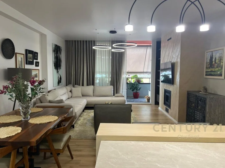 Tirane, jepet me qera apartament 2+1 Kati 6, 110 m² 1.600 € (Blloku)