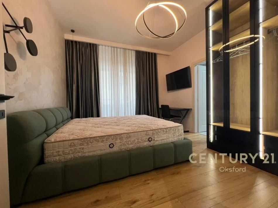 Tirane, jepet me qera apartament 2+1 Kati 6, 110 m² 1.600 € (Blloku)