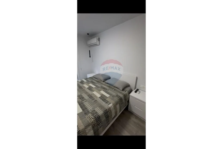 Tirane, shitet apartament 2+1 Kati 3, 93 m² 