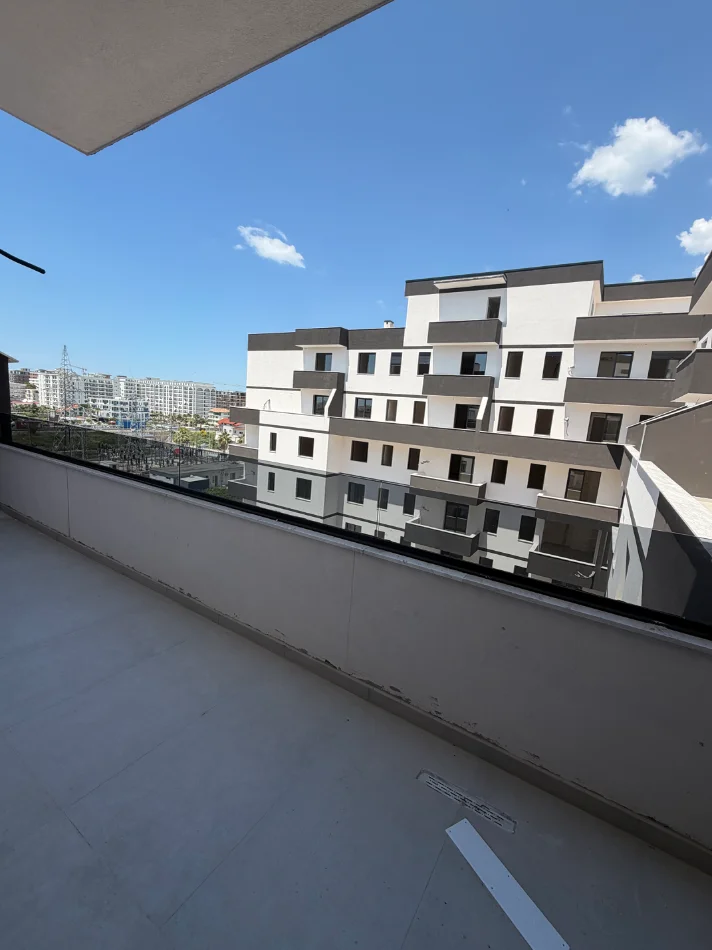 Durres, shitet apartament 2+1+Ballkon Kati 5, 104 m² 109.200 € (Golem)