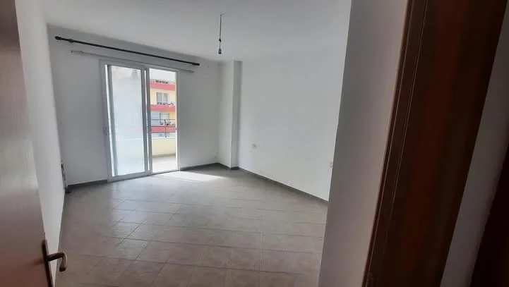 Tirane, shitet apartament 2+1 Kati 3, 104 m² (Astir)